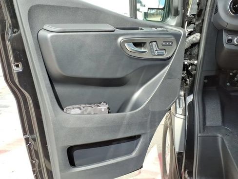 New 2026 Mercedes-Benz Sprinter 2500 image 12