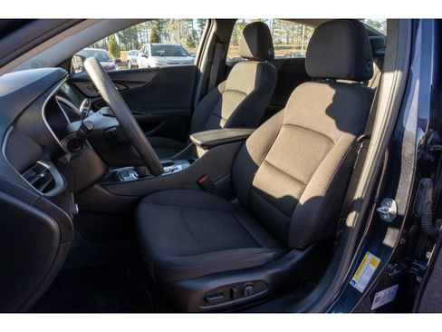 Used 2023 Chevrolet Malibu LT image 11