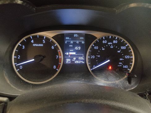 Used 2025 Nissan Versa S w/ Trunk Package FWD image 23