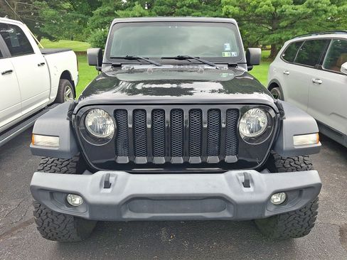 Certified 2019 Jeep Wrangler Sport AWD/4WD image 2