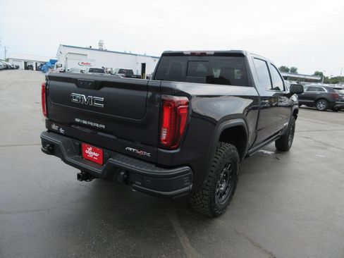 Certified 2025 GMC Sierra 1500 AT4X w/ AT4X AEV Edition AWD/4WD image 6