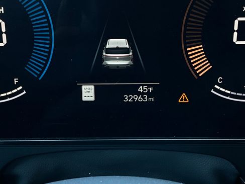 Used 2025 Hyundai Kona SEL image 40