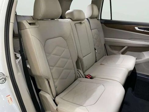 Used 2024 Volkswagen Atlas SE FWD image 89