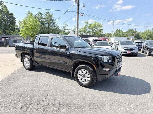Used 2022 Nissan Frontier SV AWD/4WD image 6