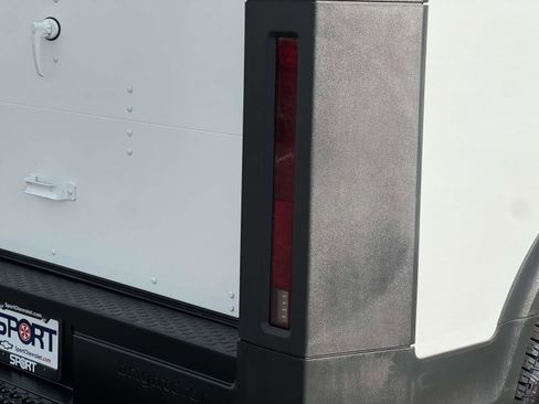 Used 2024 Chevrolet Brightdrop 600 w/ Battery Pack, Max Range AWD/4WD image 25