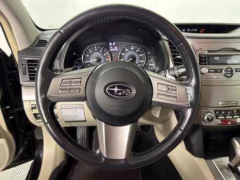 Used 2010 Subaru Outback 2.5i Premium image 13