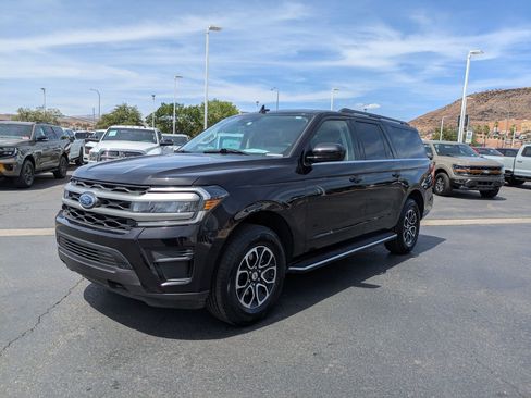 Used 2022 Ford Expedition Max XLT AWD/4WD image 8