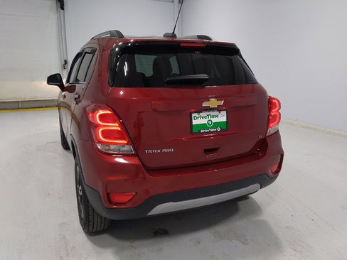 Used 2020 Chevrolet Trax LT w/ LT Convenience Package AWD/4WD image 6