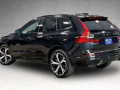 Certified 2023 Volvo XC60 B6 Ultimate w/ Protection Package Premier AWD/4WD image 4