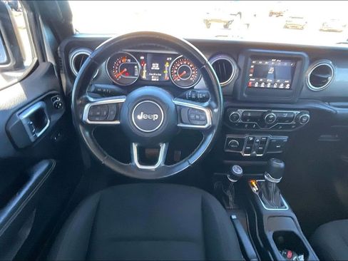 Used 2020 Jeep Wrangler Unlimited Sahara image 5