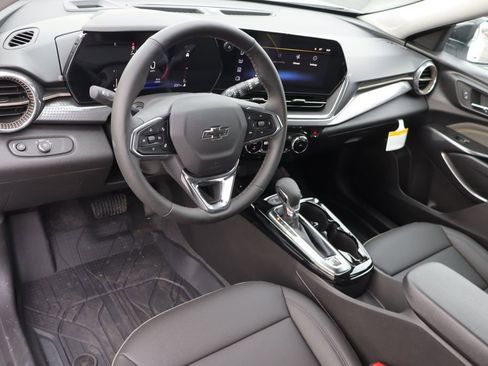 New 2026 Chevrolet Trax ACTIV w/ Driver Confidence Package FWD image 6