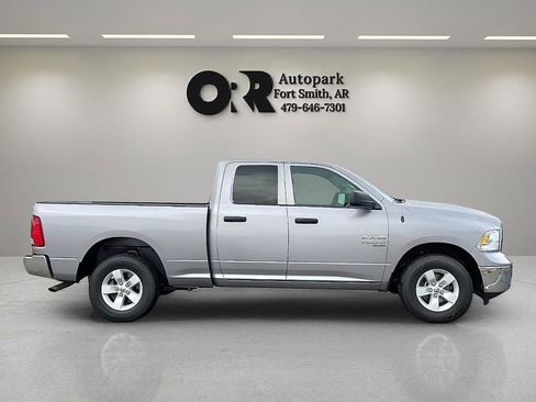 Used 2024 RAM 1500 Classic SLT image 6