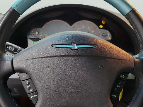 Used 2002 Ford Thunderbird image 18