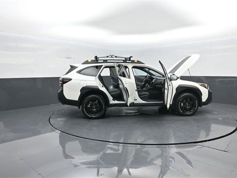 Used 2025 Subaru Outback Wilderness image 33
