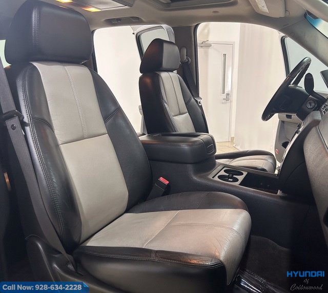 Used 2007 Chevrolet Suburban LT w/ LT Preferred Equipment Group AWD/4WD image 31