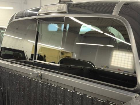 Used 2018 Toyota Tacoma TRD Sport image 21