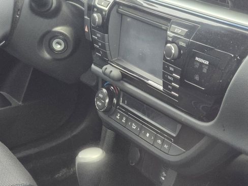 Used 2016 Toyota Corolla S image 16