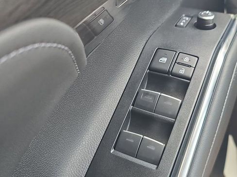 New 2026 Toyota Highlander Limited AWD/4WD image 24