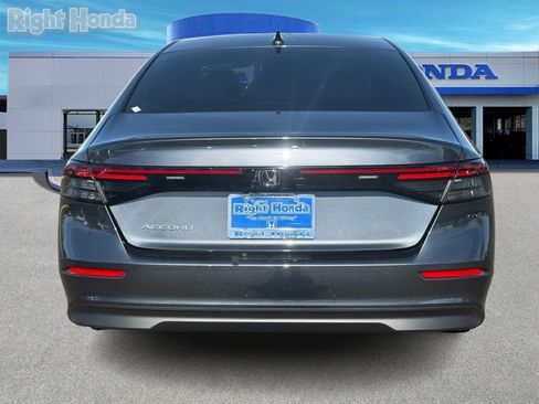 Used 2025 Honda Accord SE image 7