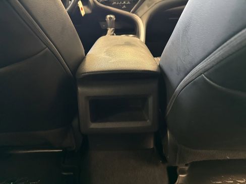 Used 2022 Toyota Camry SE image 17