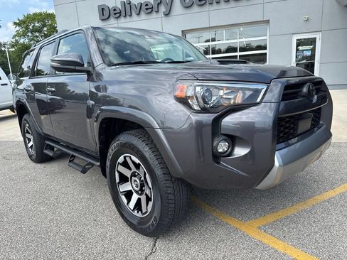 Used 2022 Toyota 4Runner TRD Off-Road Premium AWD/4WD image 15