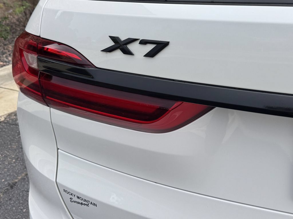 Used 2019 BMW X7 xDrive40i w/ Premium Package AWD/4WD image 7