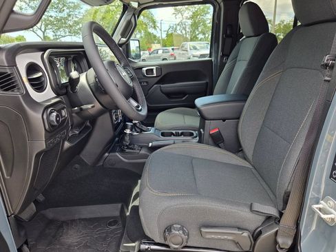 Certified 2026 Jeep Wrangler Unlimited Sport AWD/4WD image 12