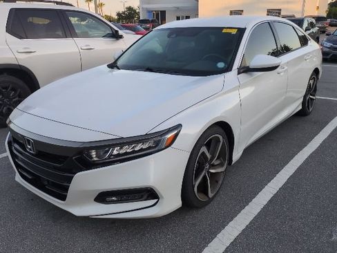 Used 2019 Honda Accord Sport image 5