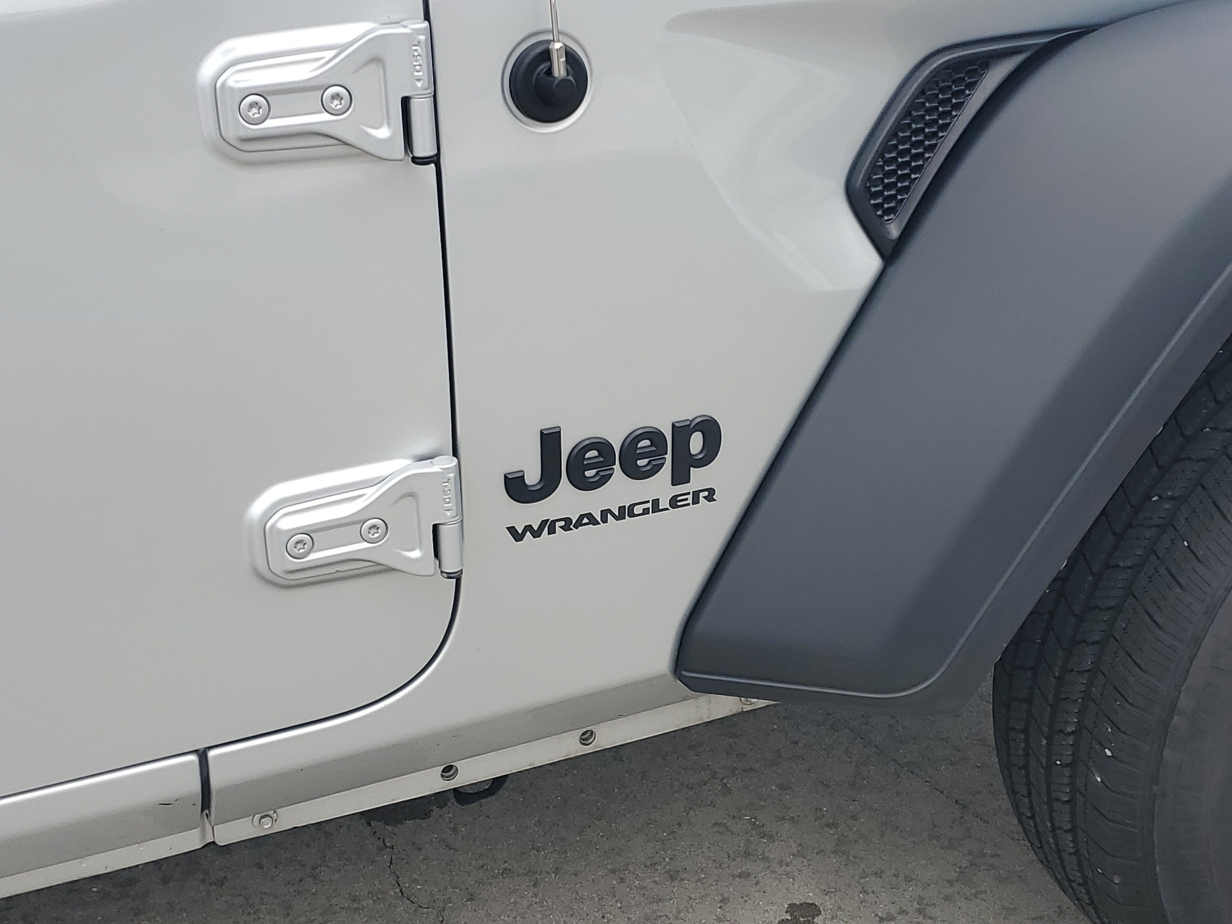 Used 2022 Jeep Wrangler Sport AWD/4WD image 8