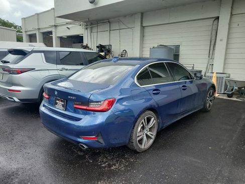 Used 2021 BMW 330i Sedan w/ Convenience Package image 4