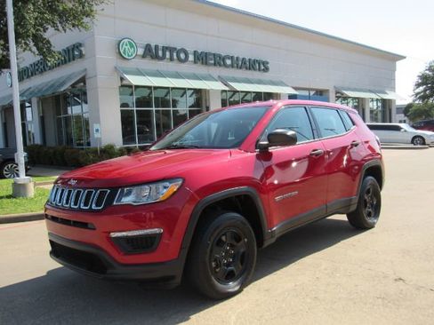 Used 2018 Jeep Compass Sport image 1