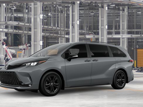 New 2026 Toyota Sienna XSE AWD/4WD image 3