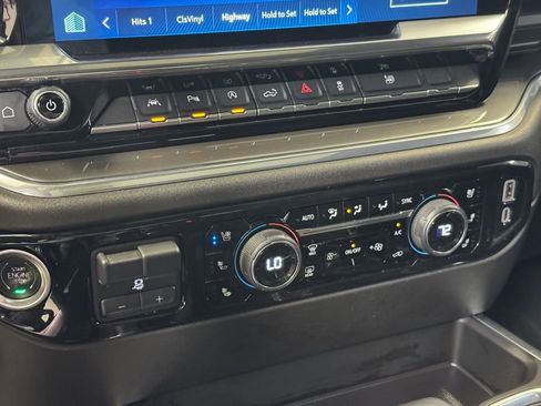 Used 2024 Chevrolet Silverado 1500 High Country w/ High Country Premium Package image 36