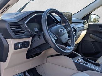 Used 2020 Ford Escape Titanium video 2