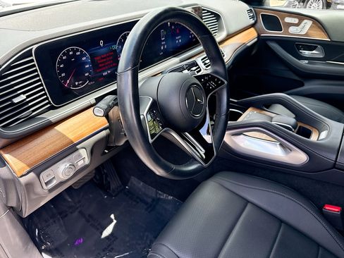 Used 2024 Mercedes-Benz GLE 350 4MATIC w/ Winter Package image 25