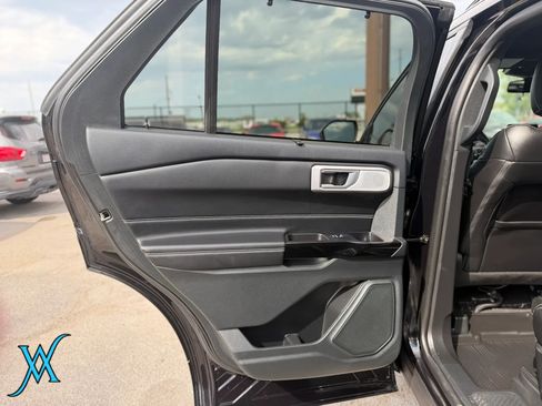 Used 2023 Ford Explorer ST w/ Equipment Group 401A AWD/4WD image 15
