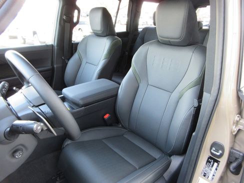 Used 2026 Lexus GX 550 image 33