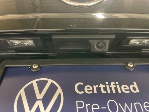Certified 2023 Volkswagen Atlas Cross Sport SEL R-Line AWD/4WD image 8