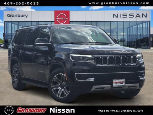 Used 2023 Jeep Wagoneer L Series II image 1