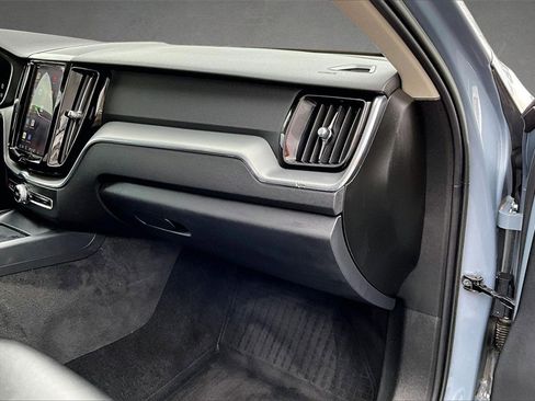 Certified 2023 Volvo XC60 B5 Core w/ Climate Package image 26