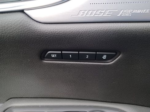 Used 2023 Cadillac XT6 Sport image 14