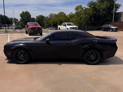 Used 2022 Dodge Challenger SRT Hellcat RWD image 4