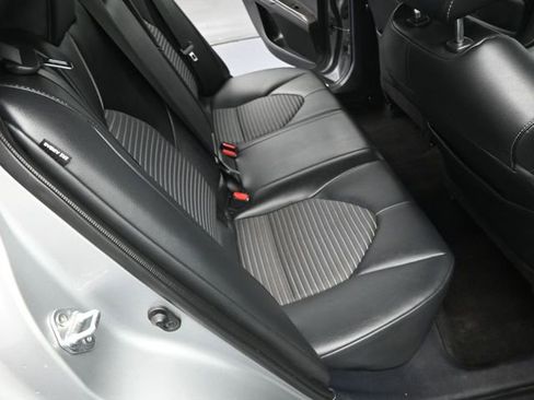 Used 2023 Toyota Camry SE image 33
