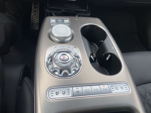 Used 2023 Genesis GV60 Performance image 15