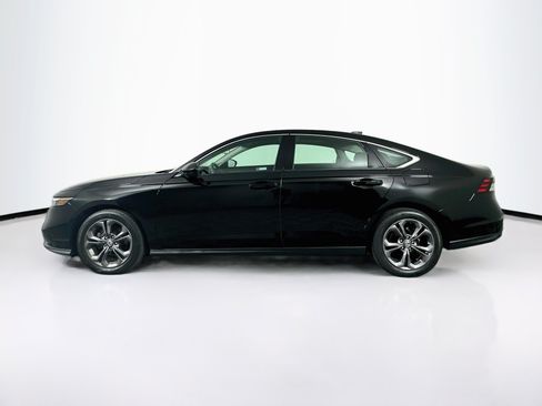 Used 2023 Honda Accord EX image 4
