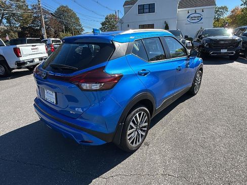 Used 2024 Nissan Kicks SV image 7