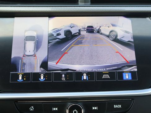 Used 2022 Buick Encore GX Essence w/ Advanced Technology Package image 24