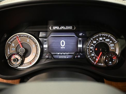 Used 2022 RAM 1500 Limited image 27