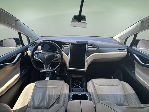 Used 2016 Tesla Model X 90D AWD/4WD image 21