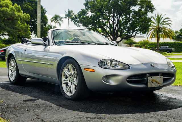 Used 2000 Jaguar XK8 Convertible RWD image 11
